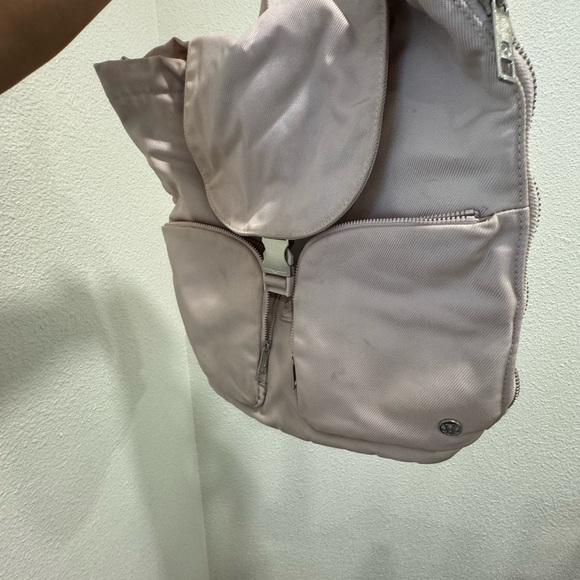 LULULEMON BACKPACK - Picture 6 of 6